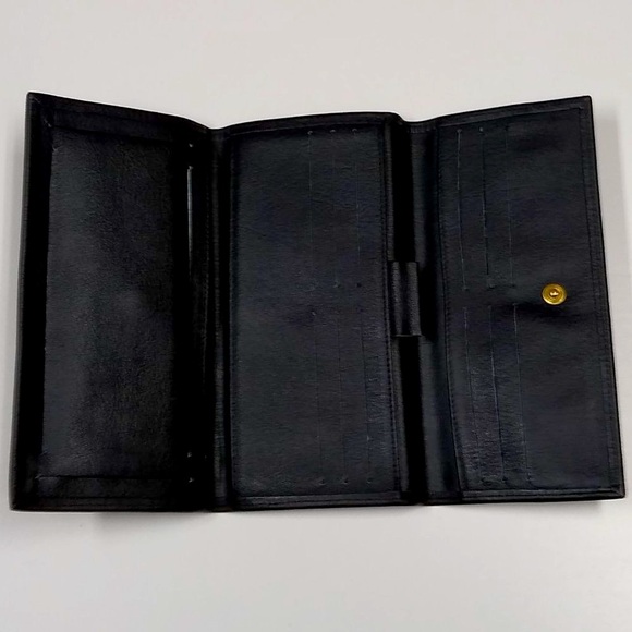Italian Designed “Long” Wallet in Calfskin - Picture 4 of 9